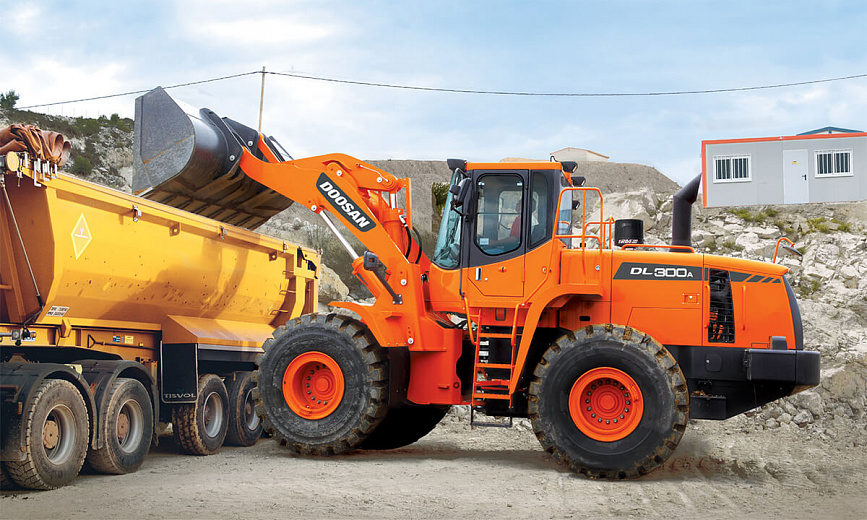 Фронтальный погрузчик Doosan DL300A