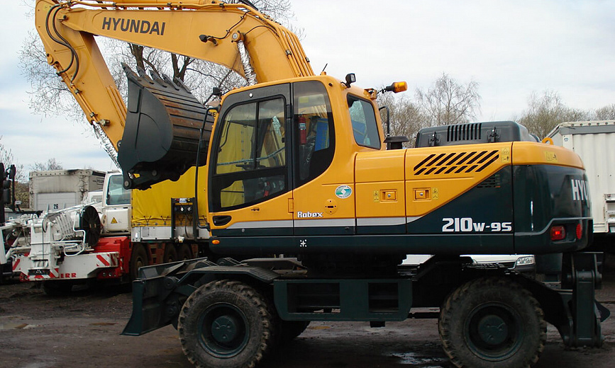 Колесный экскаватор Hyundai R210W-9S