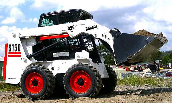 Мини-погрузчик Bobcat S150