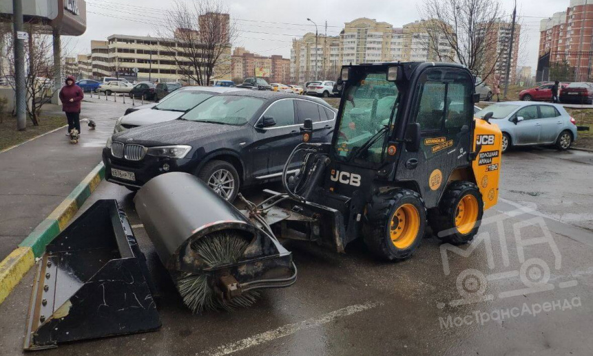 Холодная аренда колесного мини-погрузчика
